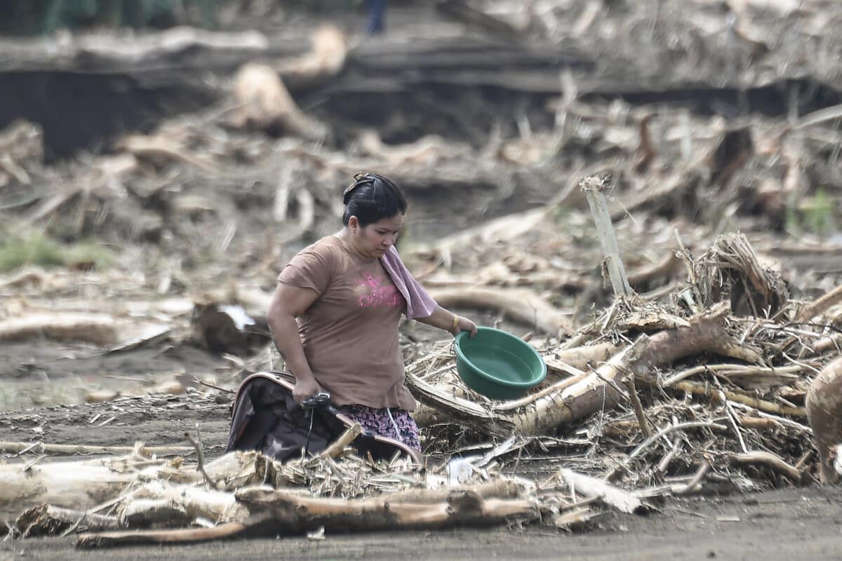 DALAM FOTO: Pemandangan kehancuran saat Kristine tiba di Filipina