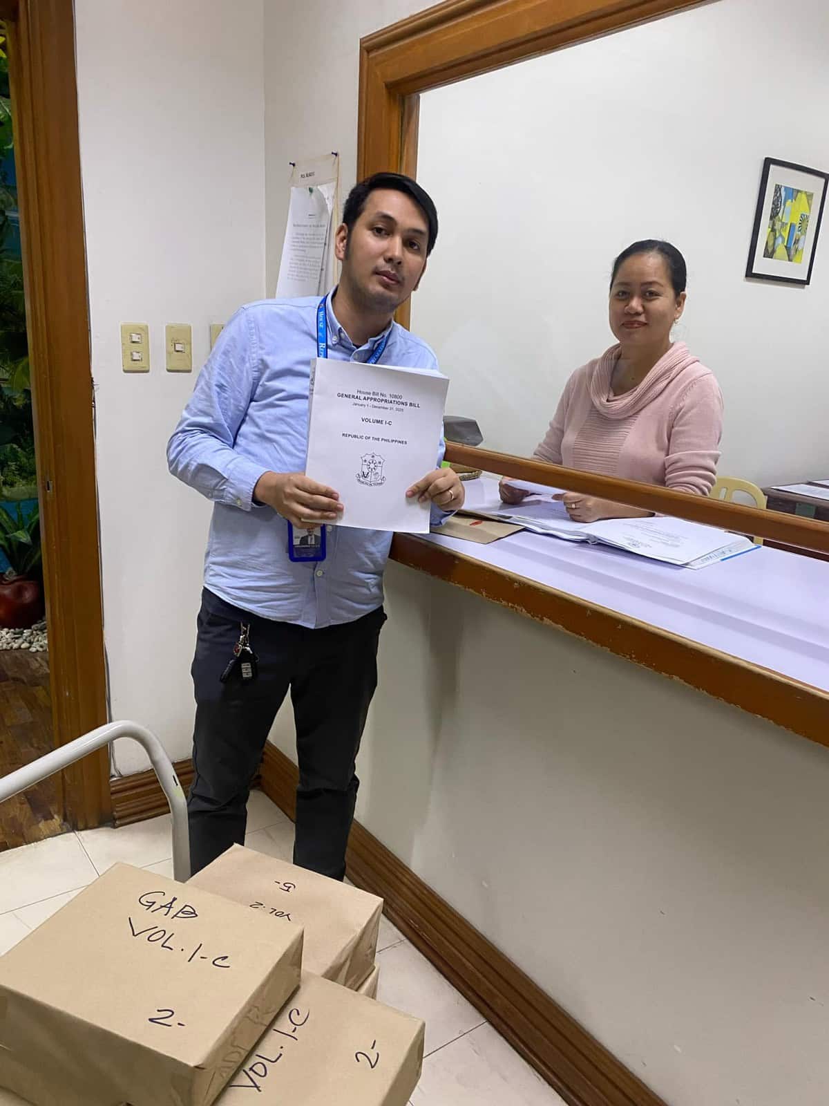 A House personnel physically submitted copies of the 2025 GAB to a Senate Legislative Bills and Index Service staff.