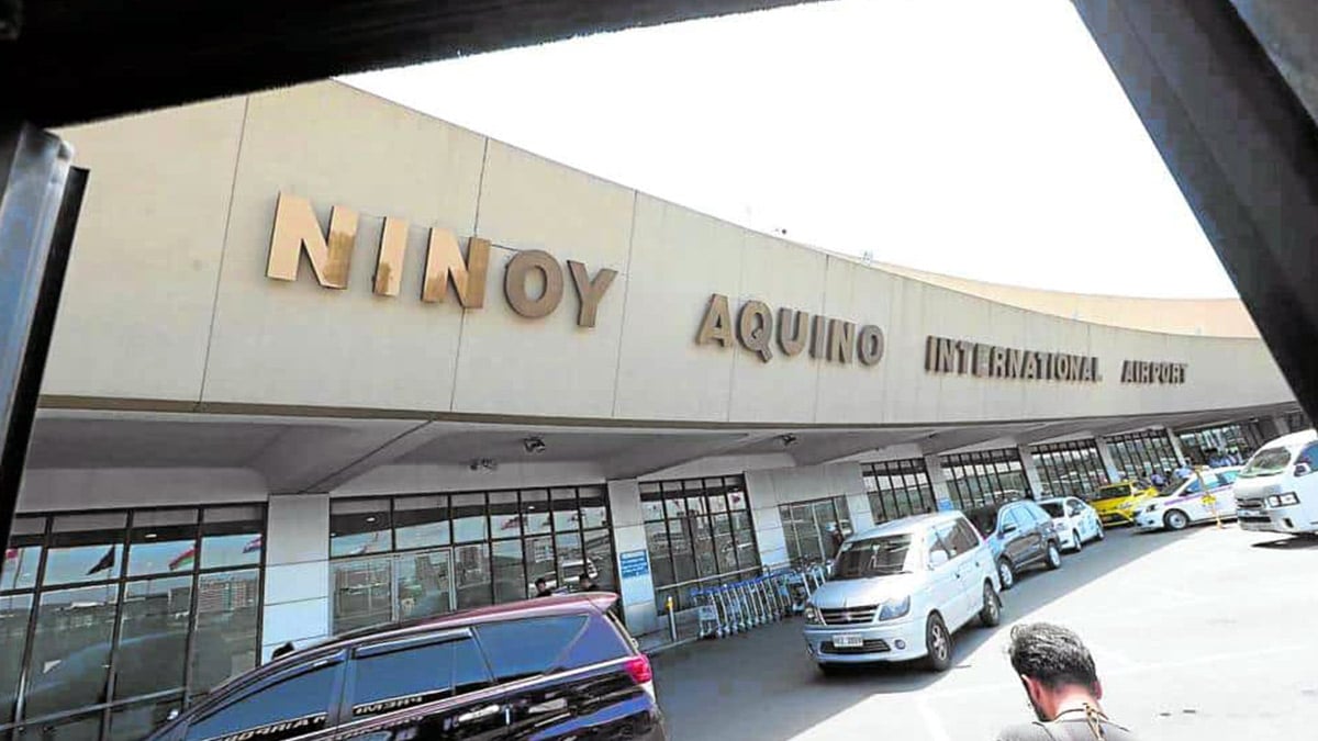 NEWHEADACHE Taps at Naia Terminal 1 went dry onWednesday night due to a damaged pipe, days after a bug hit the bag handling system at Terminal 3. 