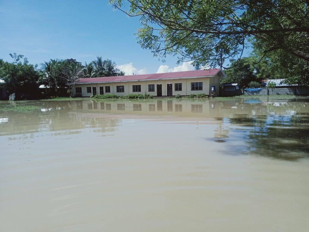 SUBMERGED An Islamicschool of Ma’had Pimbalakan Assar ie Al Islamie Inc. in Barangay Pimbalakan, Mamasapano, Maguindanao del Sur, is submerged in water in the afternoon of Thursday. The flood came after days of rain that started on Tuesday.