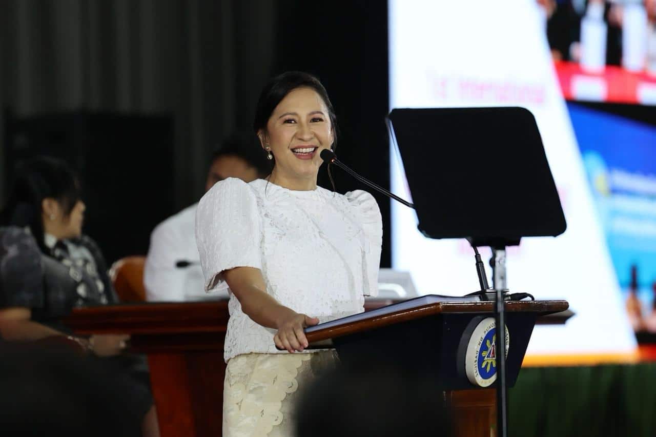 No 85º aniversário da fundação da cidade de Quezon, a prefeita Joy Belmonte proferiu o discurso sobre o Estado dos Assuntos Municipais (SOCA), destacando o compromisso de sua administração em priorizar os serviços sociais.