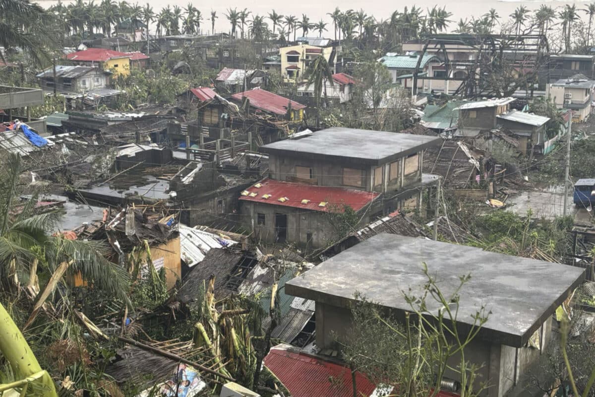 Eastern Visayas power coops send service linemen to typhoon-hit Catanduanes