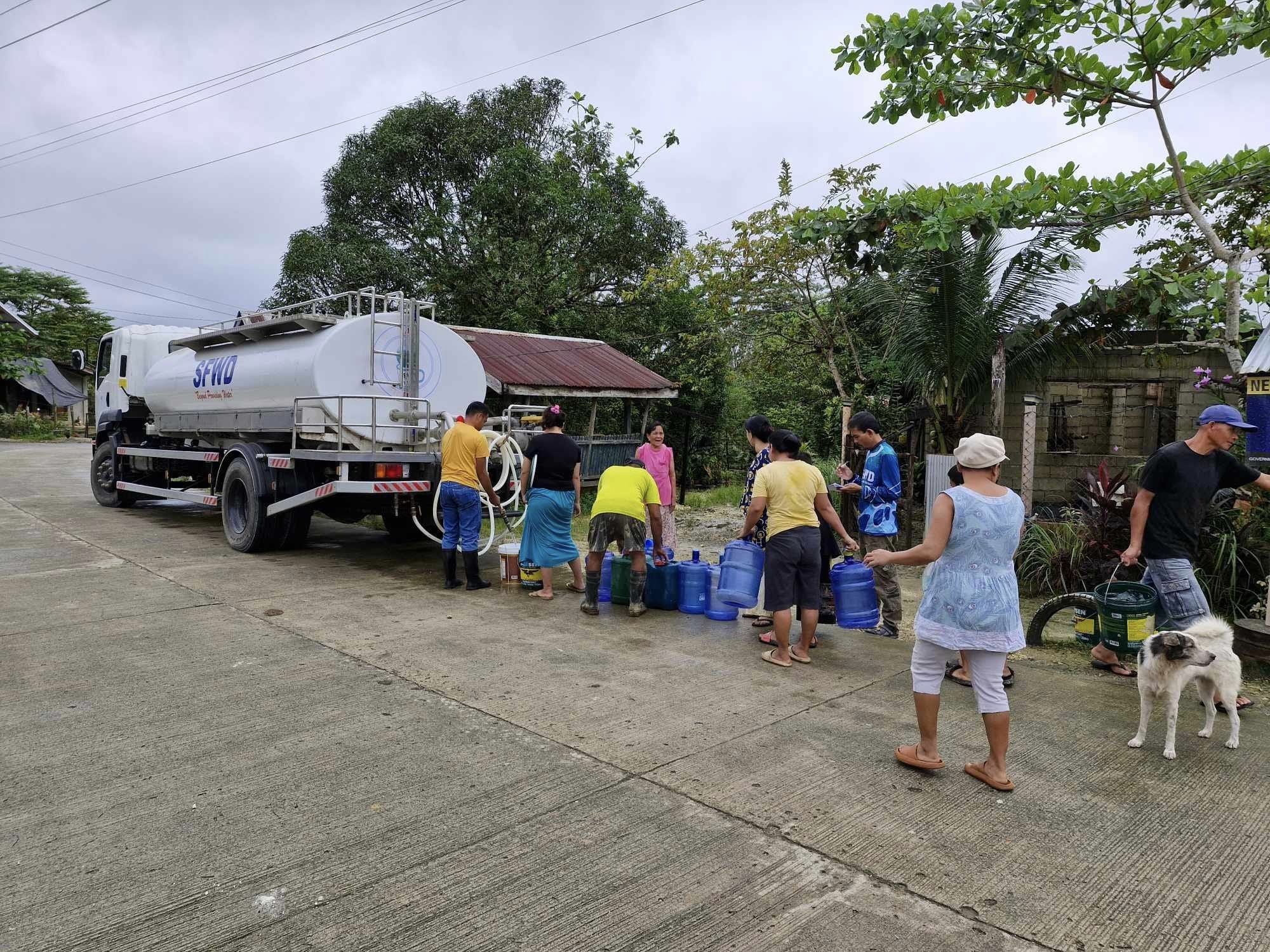 SUPPLY FOR THE DAY A water truck from San FranciscoWater District rations supply for residents in a community situated in higher grounds of San Francisco, Agusan del Sur, where the utility’s services are no longer available 24/7 since September.