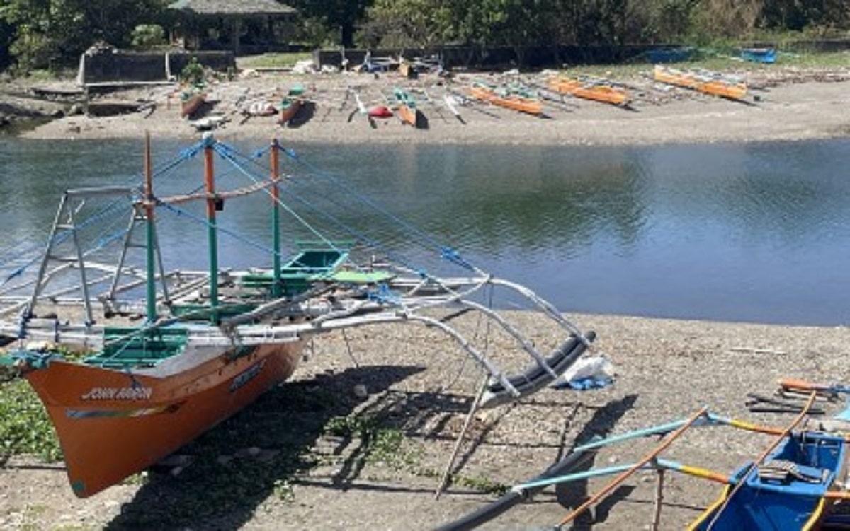 DOCKED FOR SAFETY. Fishermen secure their boats in Barangay Bobon, Burgos, Ilocos Norte on Nov. 4, 2024. Northern Luzon, among other areas in the country, has been battered by strong cyclones since the last week of September, from Super Typhoon Julian to Severe Tropical Storm Kristine, and Super Typhoon Leon.