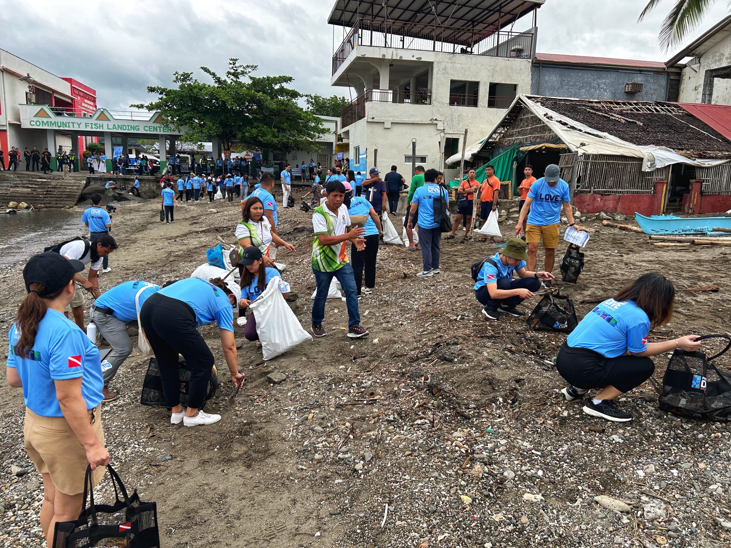 LOOK: Coastal cleanup drive in Batangas to enhance PH diving experience