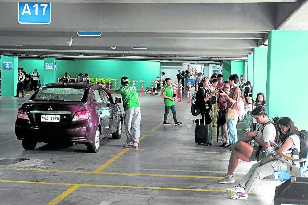 Sen. Sherwin Gatchalian on Friday urged for the passage of a measure seeking to safeguard the rights of passengers using taxis and tourist car transport services, especially during the holiday season.