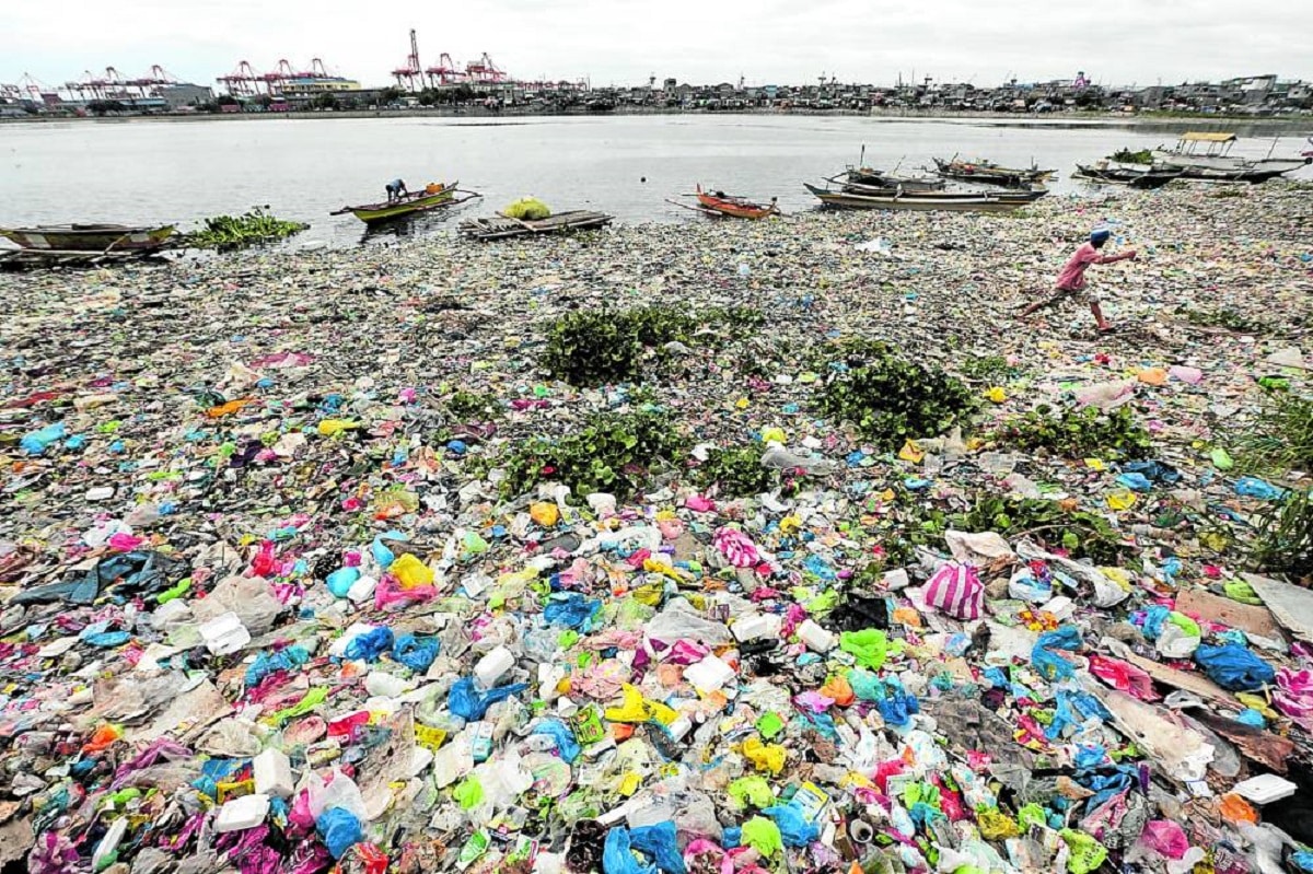 eaps of garbage blanket the coast of Manila Bay in Baseco, Tondo, Manila,in this January 2019 photo. “Plastics still represent a significant portion of marine debris, accounting for 91 percent of the total collected waste,” according to EcoWaste Coalition. 