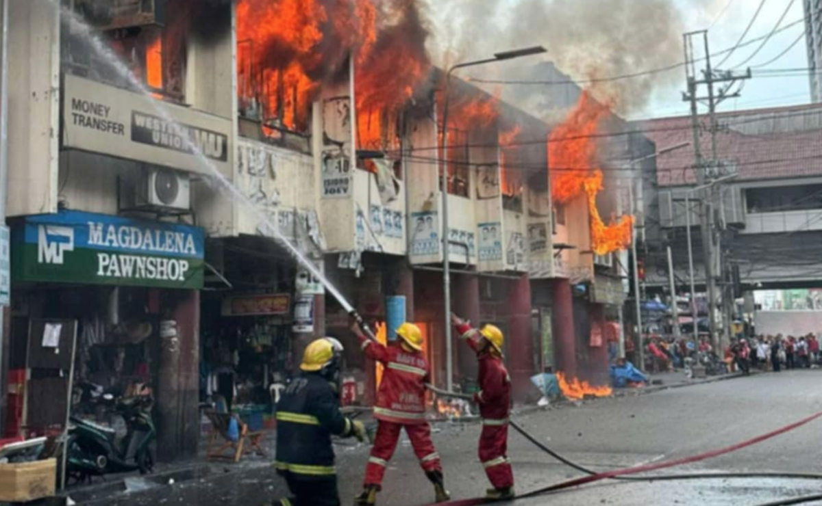 Fire hits commercial building in Pasay City