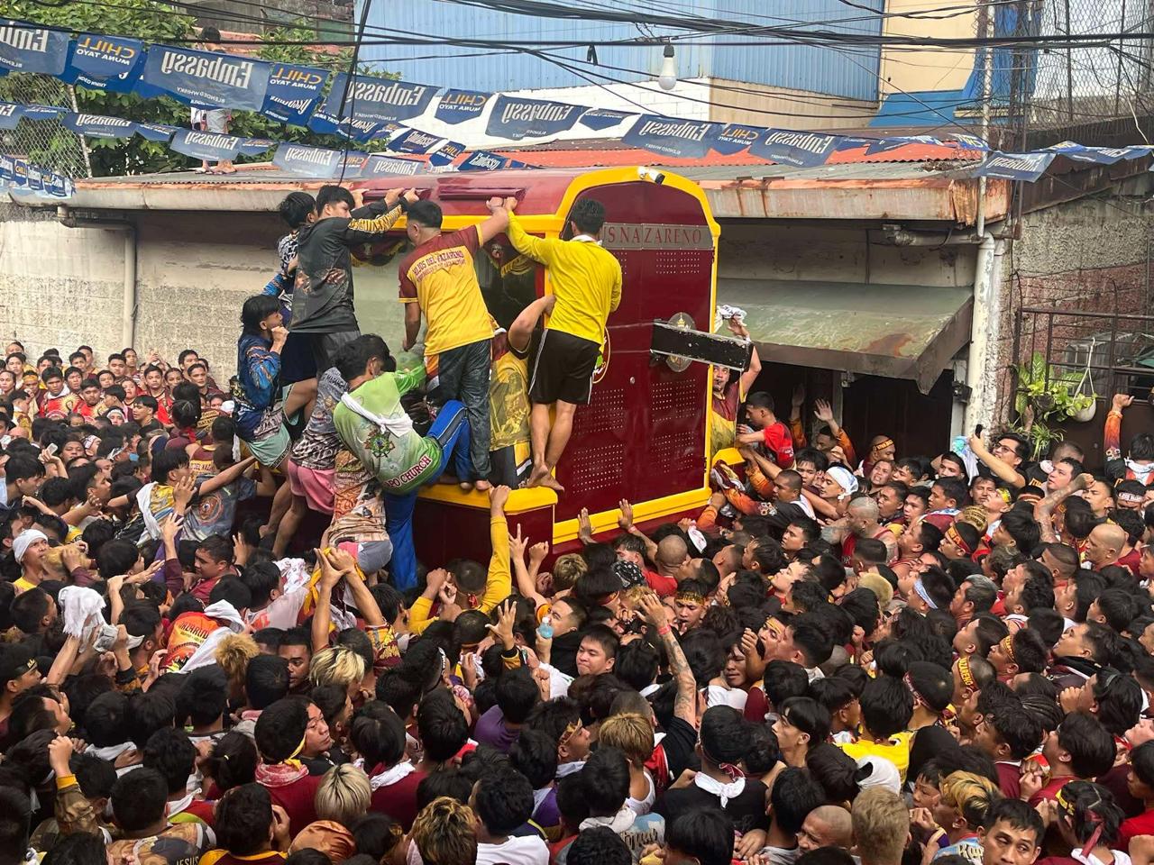 Traslacion 2025: Almost 200,000 devotees in vicinity of Quiapo Church