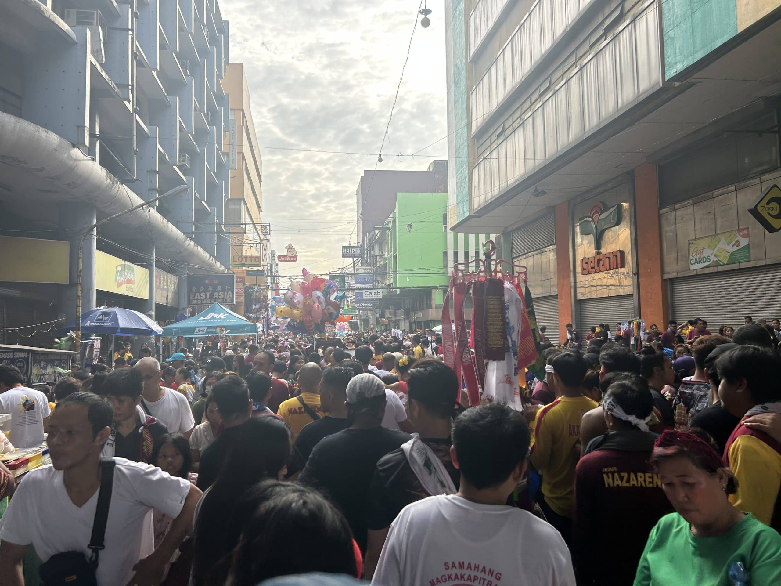 Devotees flock to Quiapo Church as Traslacion 2025 carries on