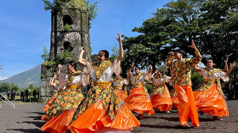 Albay’s Cagsawa Festival marks 15th year