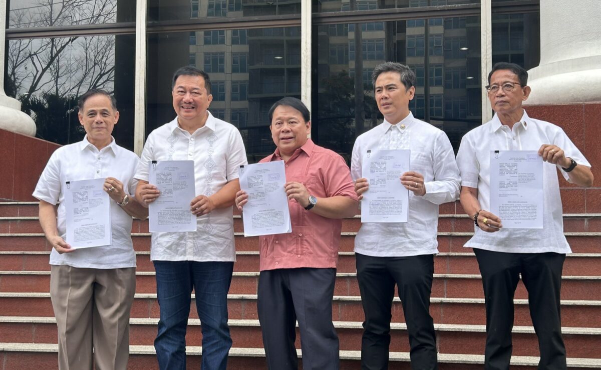 Former Speaker Pantaleon Alvarez, Atty. Ferdinand Topacio, along with PDP-Laban senatorial candidates Atty. Jimmy Bondoc and Atty. Raul Lambino led the filing of falsification of legislative documents and graft against Speaker Martin Romualdez and other lawmakers on Feb. 10, 2025.