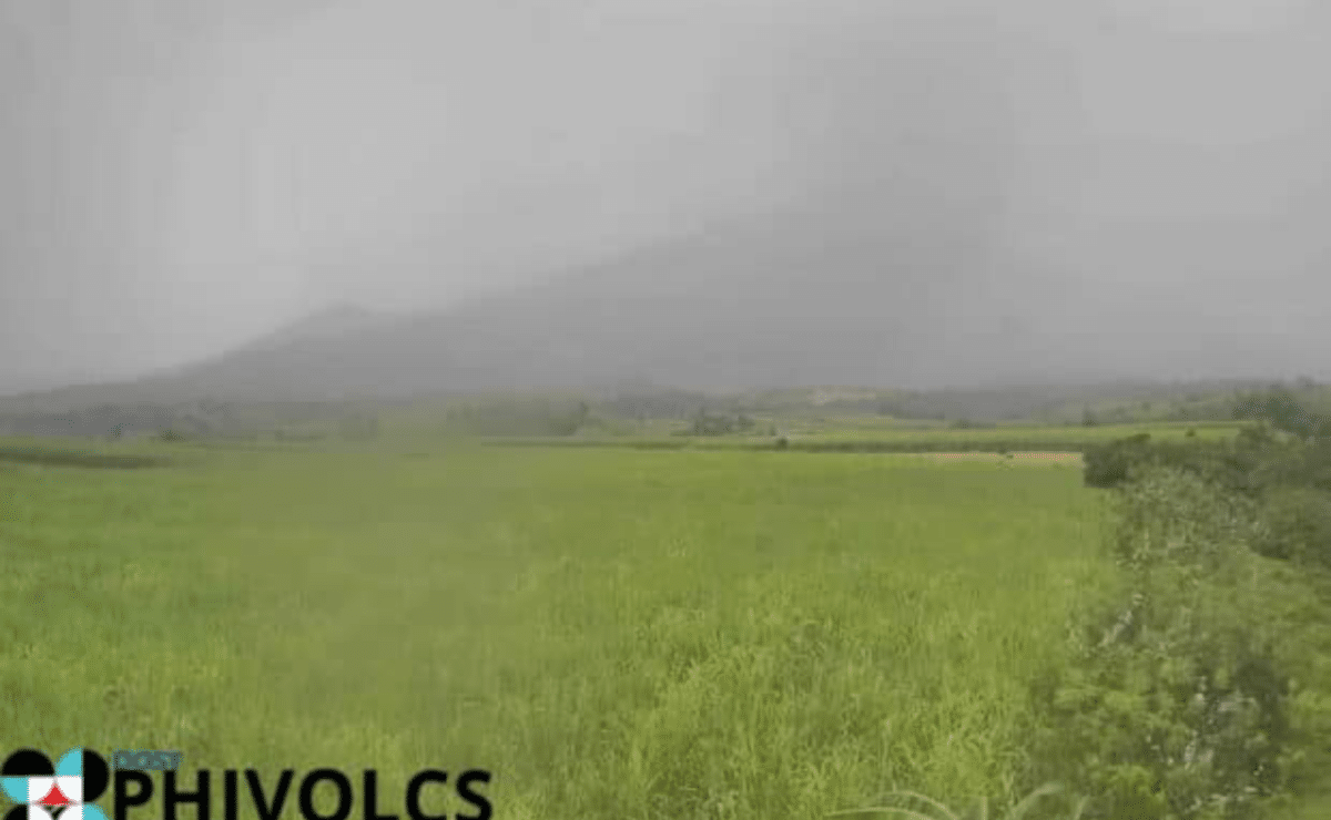 Kanlaon Volcano spews more sulfur dioxide, logs 32 quakes