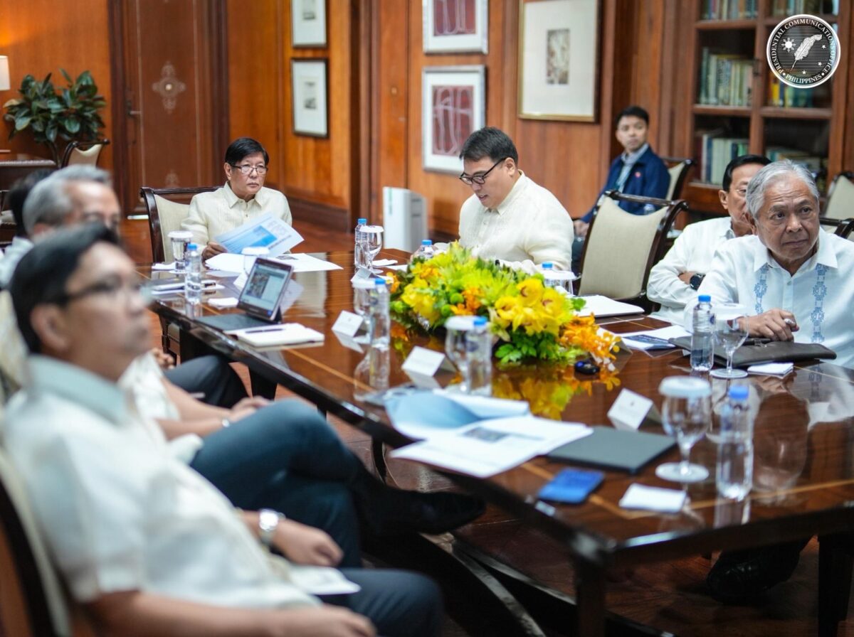 President Ferdinand Marcos Jr. on Tuesday met with Metropolitan Manila Development Authority (MMDA) Chairman Romando Artes and other Cabinet officials to discuss updates on the agency's Comprehensive Traffic Management Plan (CTMP) for Metro Manila and nearby provinces.