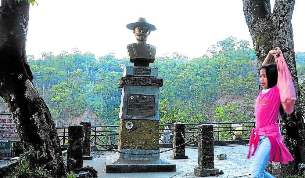 BUILDER The mountain roadthat eased travel to Baguio was built in the early 1900s under the watch of Col. Lyman W. V. Kennon, whose bust is displayed along Kennon Road.
