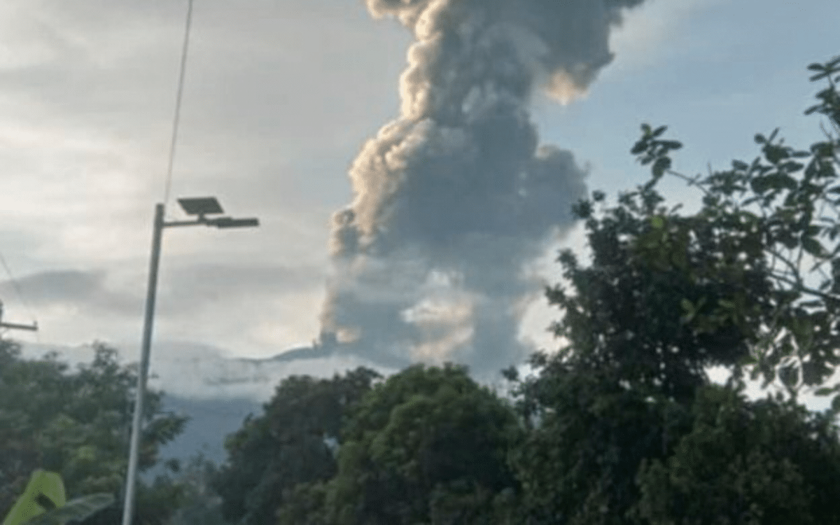 DOT tells tourists postpone travel plans amid Mt. Kanlaon flare-up