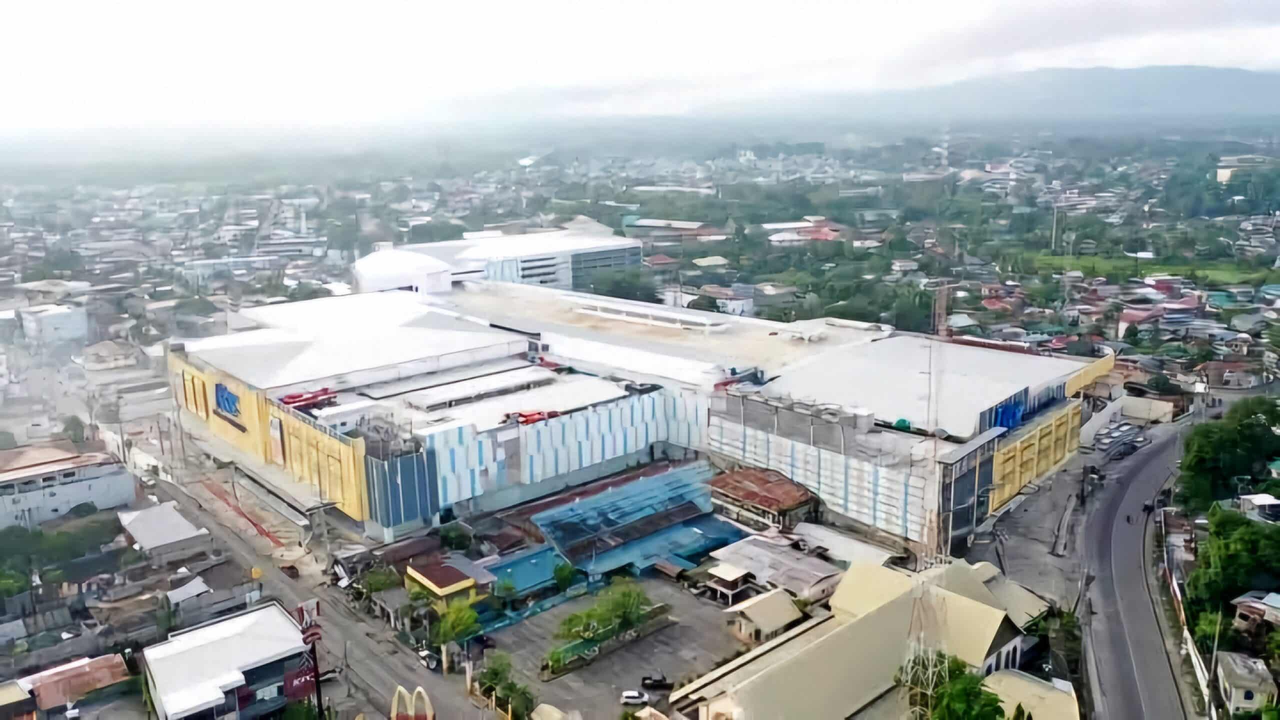 ECONOMIC BOOST The operation the KCC Mall of Cotabatoin Cotabato City is expected to generate employment and attract investments in the Bangsamoro region. 