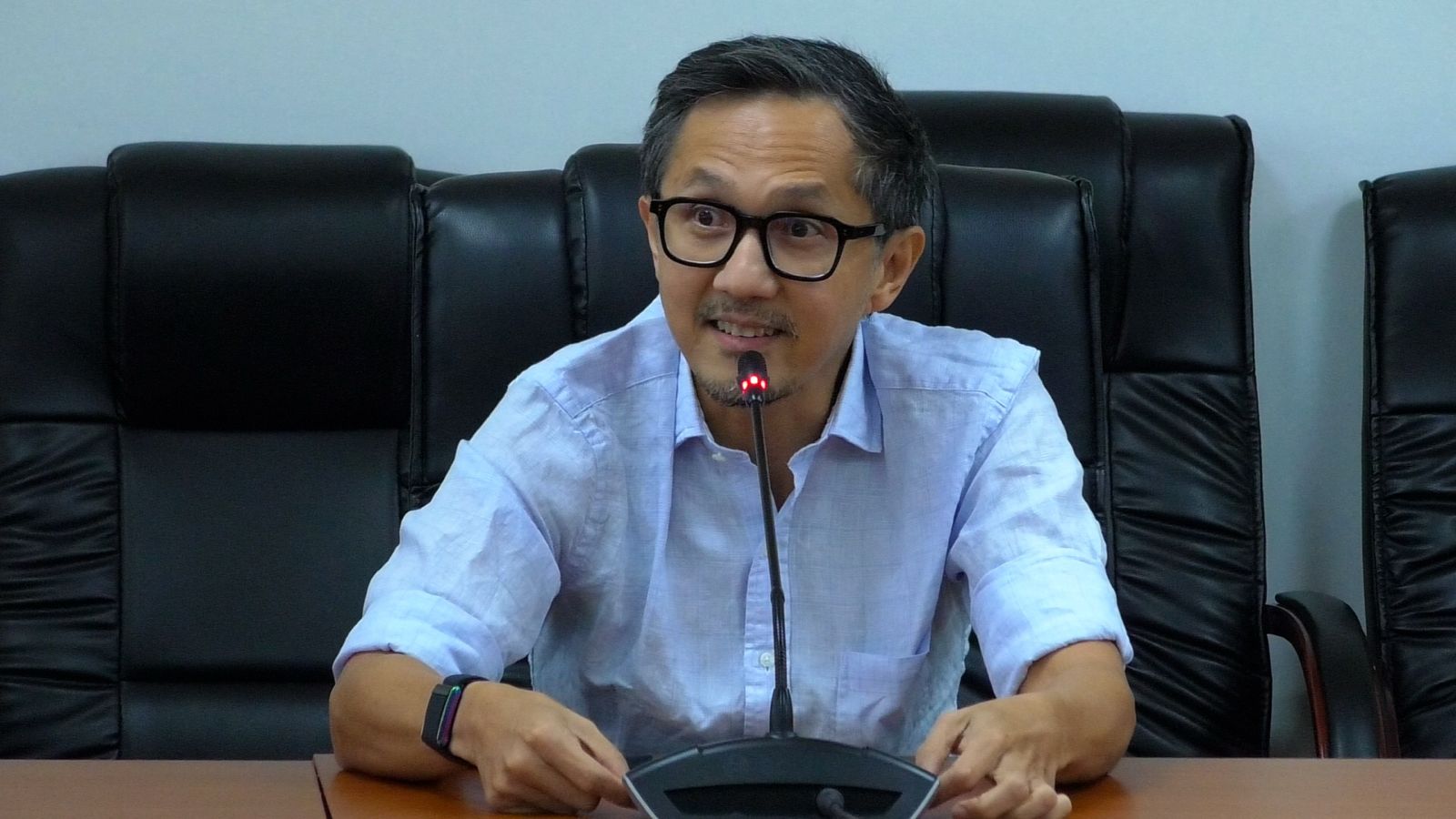 Naia operator issues rules vs abusive taxis 