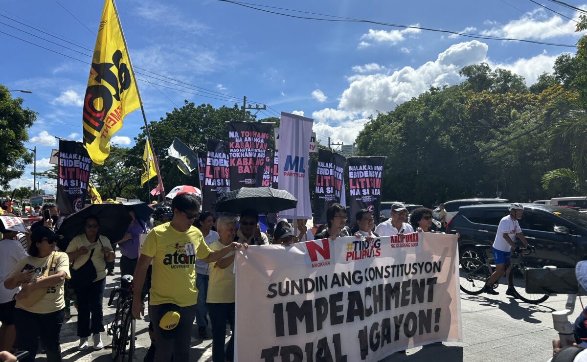 LOOK: Protesters urge Senate to proceed with Duterte impeachment trial