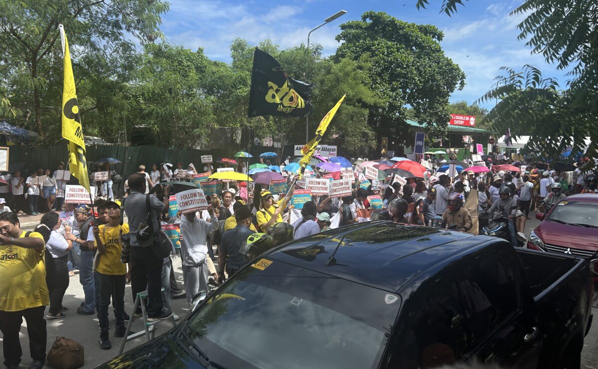 LOOK: Protesters urge Senate to proceed with Duterte impeachment trial