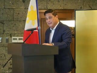 featured image right top story