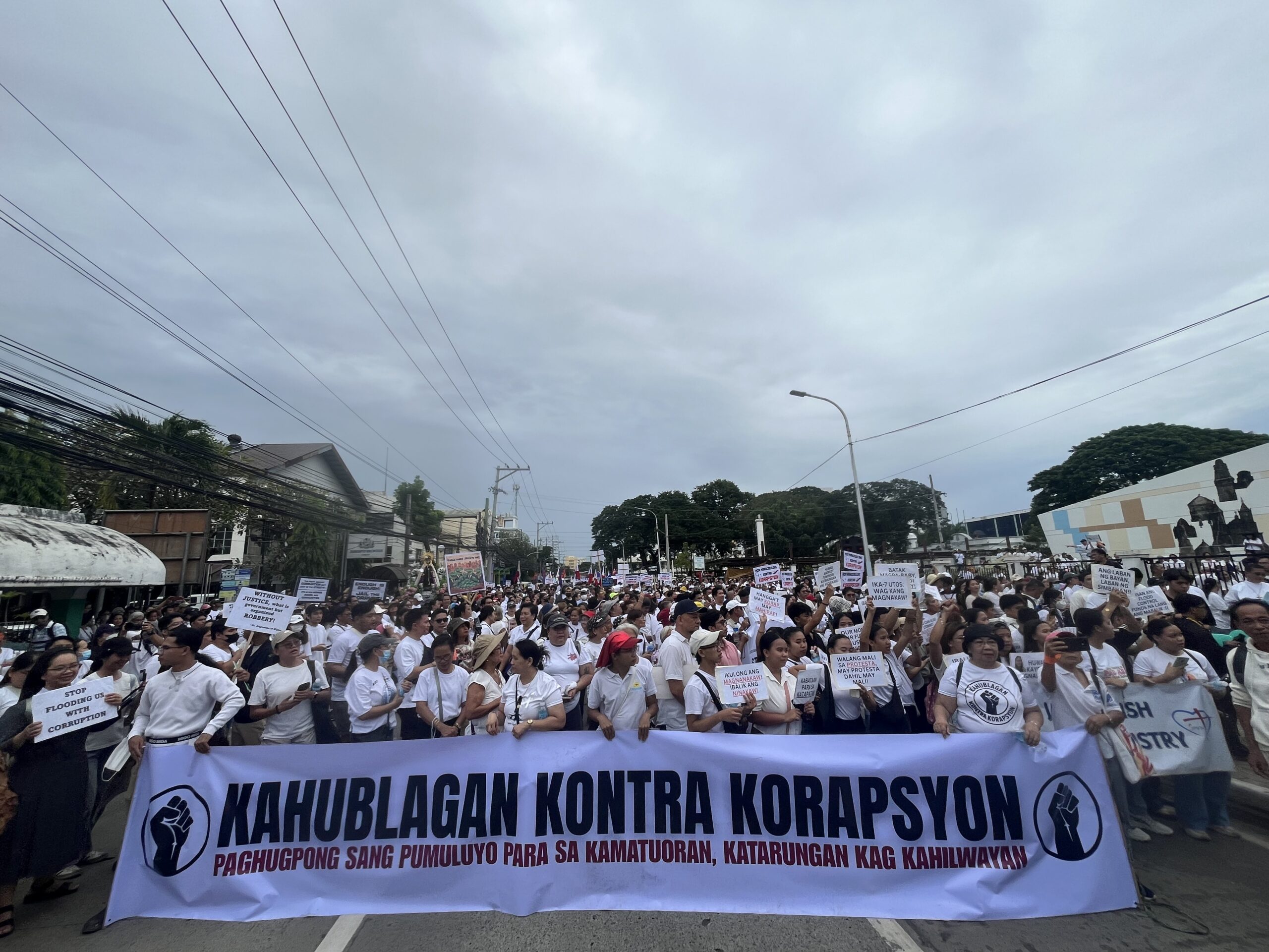 Around 2,000 protesters gather in front of the Iloilo provincial capitol building in Iloilo City as part of the 'Trillion Peso March' against corruption on Sunday, September 21, 2025. — Photo by Ian Paul Cordero