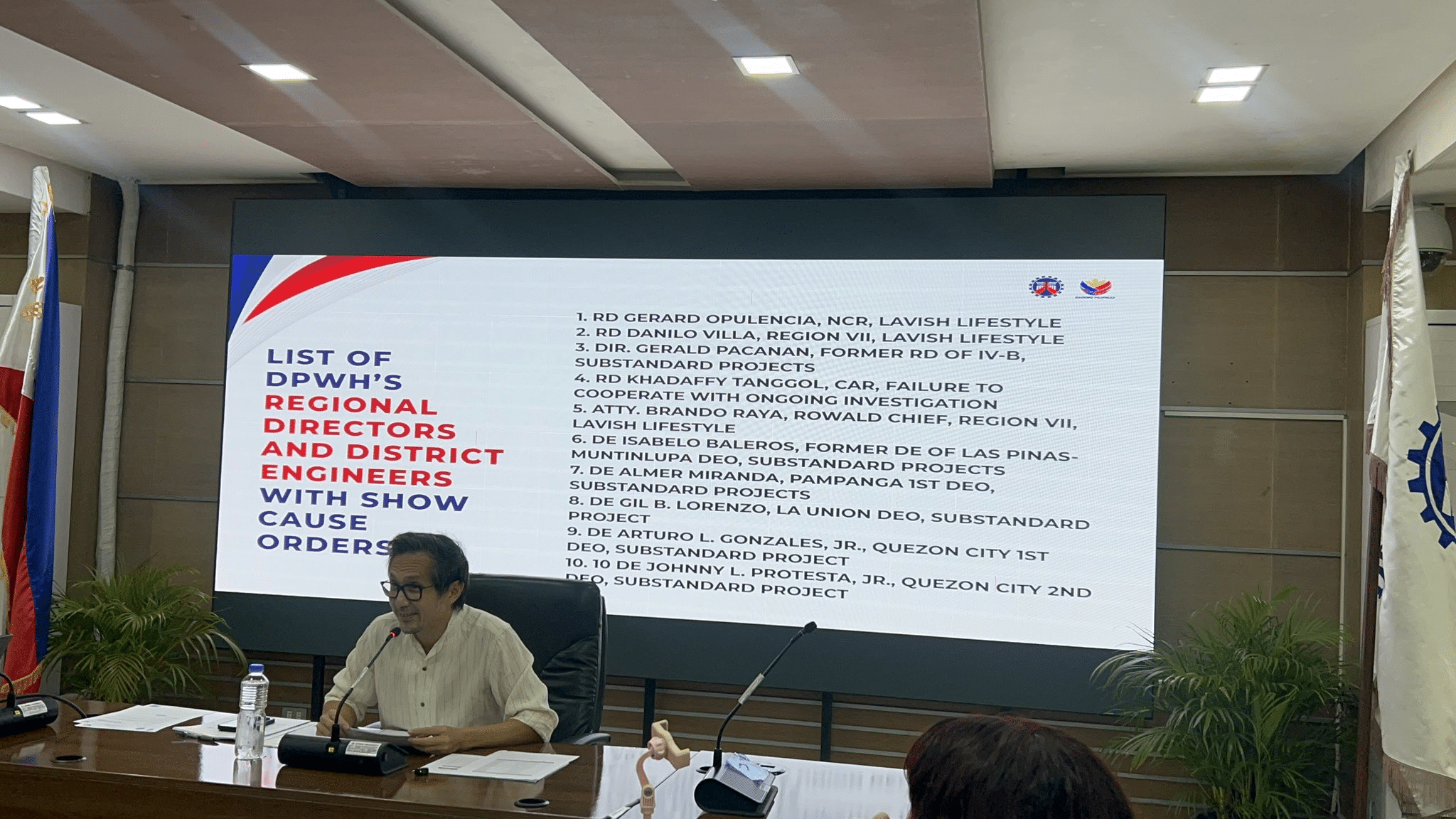 Dizon seeks registration freeze on vehicles of people linked to flood mess