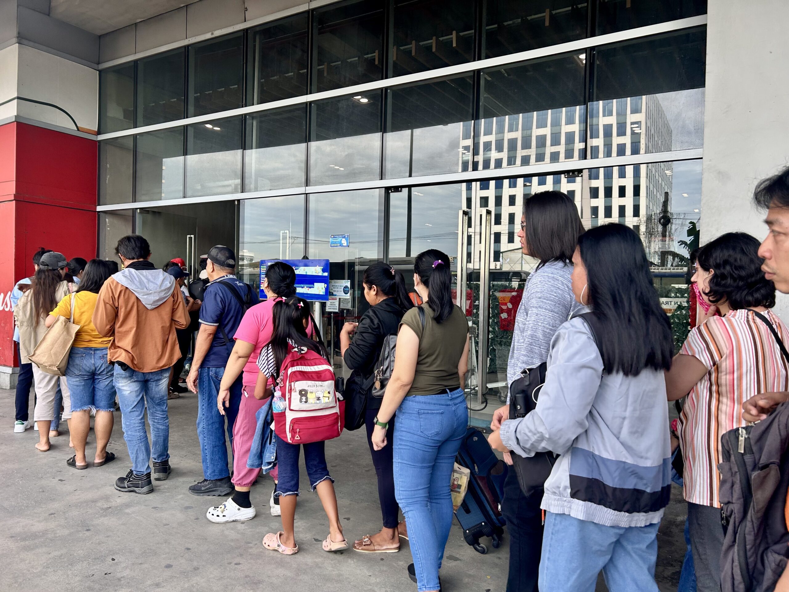 PITX’ Dec. 26-30 passenger count hits almost 1 million