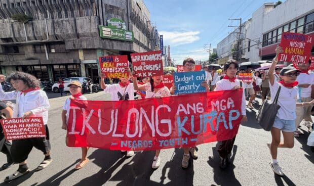 Bacolod anti-corruption protest draws thousands