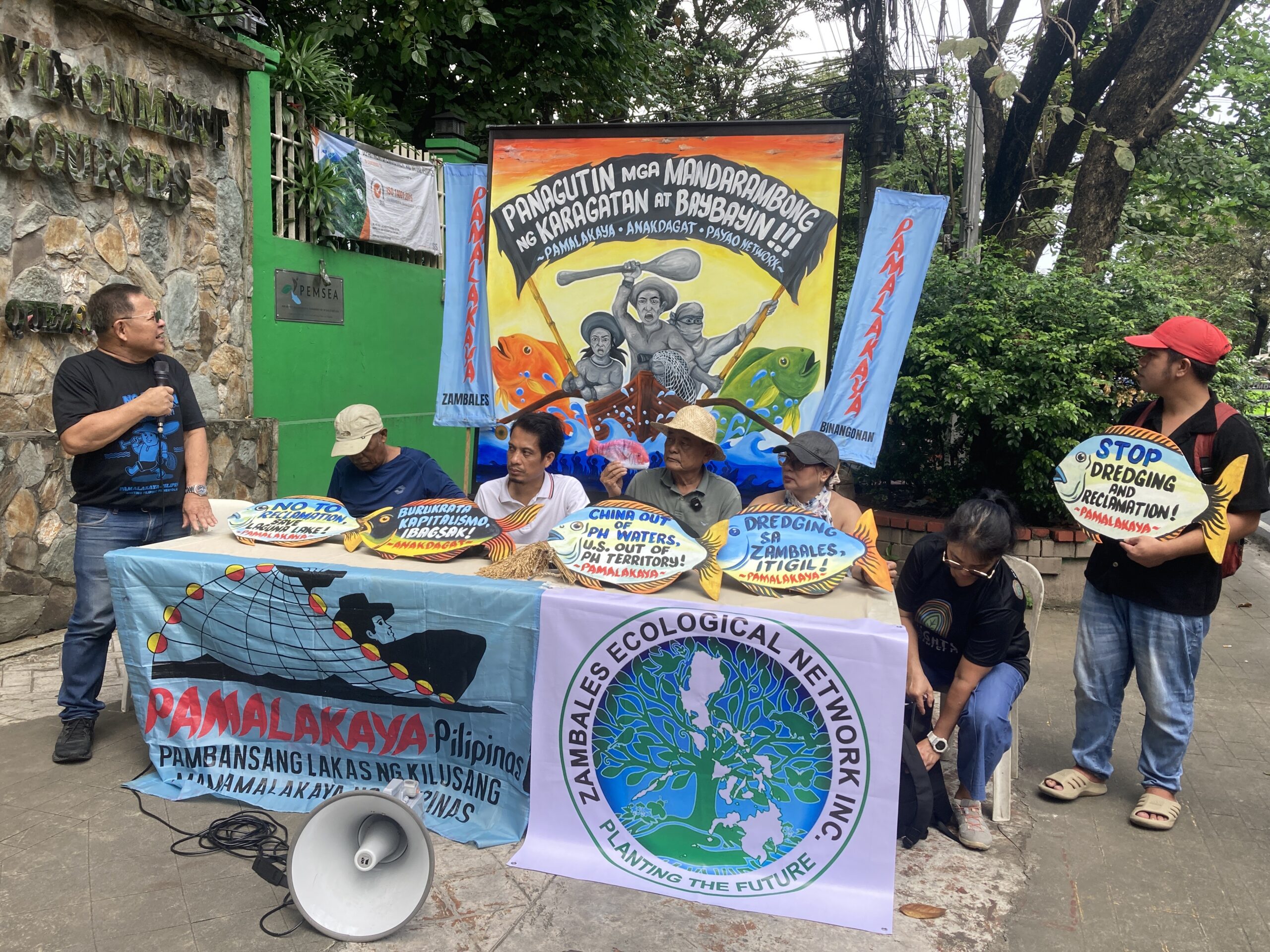 Fischer protestieren am Welttag der Fischerei gegen Ausbaggerung