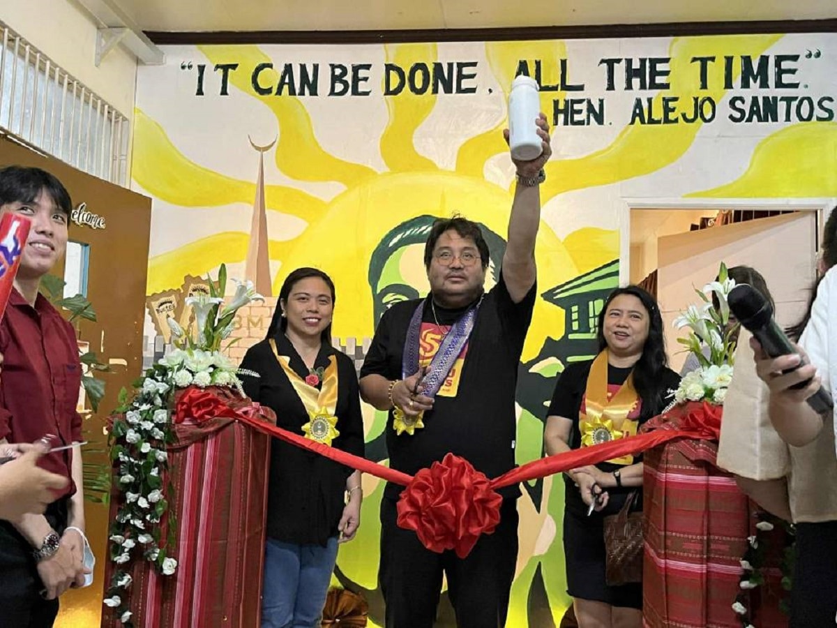 PRIDE OF BUSTOS A museum honoring the late Bulacan Gov. Alejo Santos (photo and bust shown below) is inaugurated inside the Bulacan State University campus, with historian Xiao Chua ( center) among the guests at the opening, where he also delivered a lecture on Santos’ life and legacy.