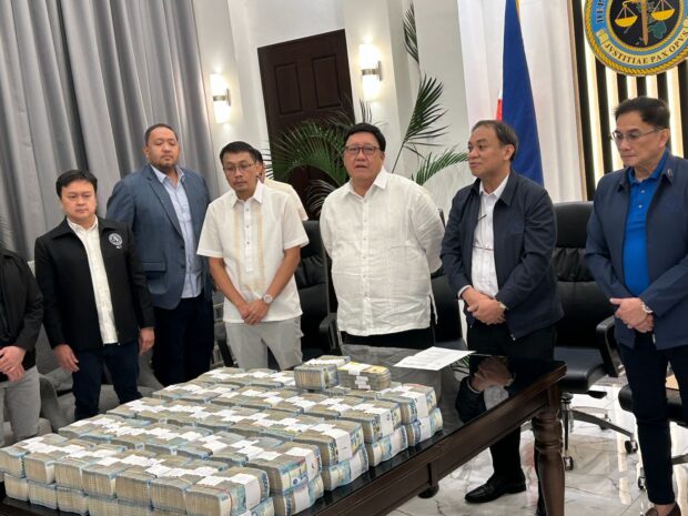 Featured articles left 1