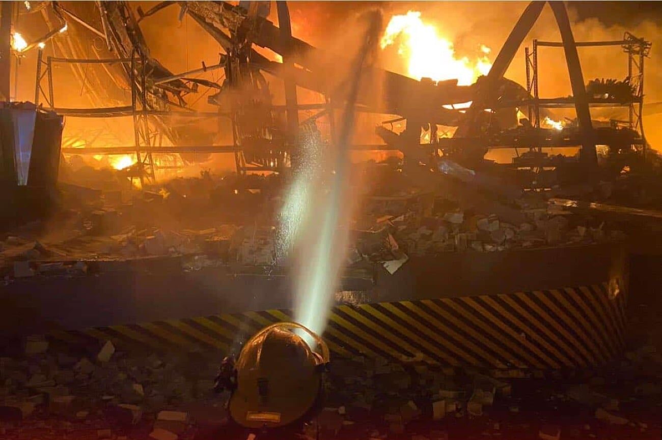 BFP probes reports of volunteers looting liquor after supermarket fire