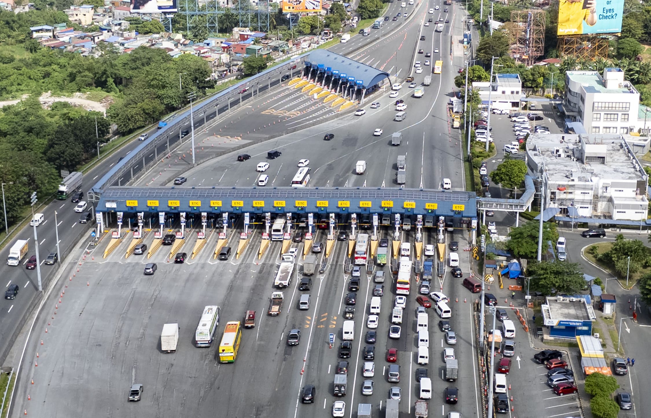 NLEx announces temporary lane closures due to maintenance works