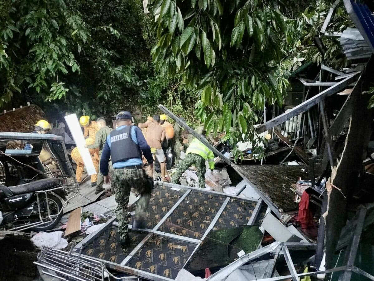 Ada deja 2 muertos en Sorsogon; Las inundaciones desplazan a la gente de Bicol y Visayas