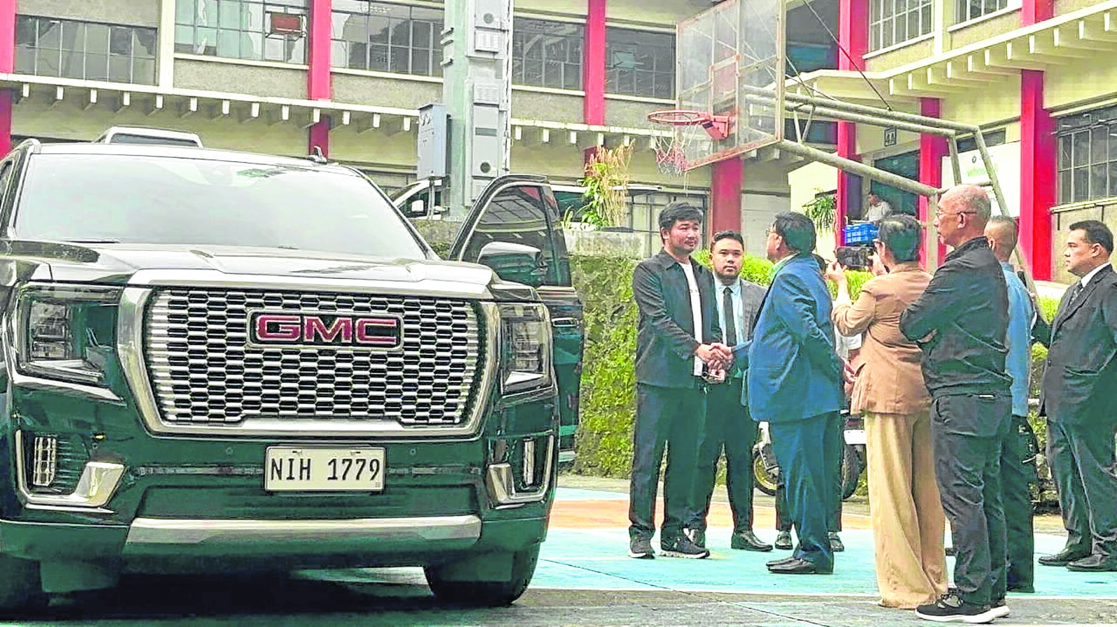 Ex-DPWH man who surrendered pricey cars pleads not guilty to graft