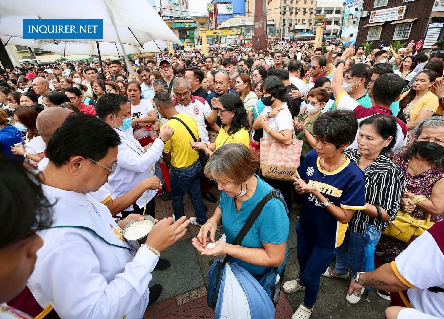 LOOK: First Friday Mass draws crowd ahead of Nazareno 2026