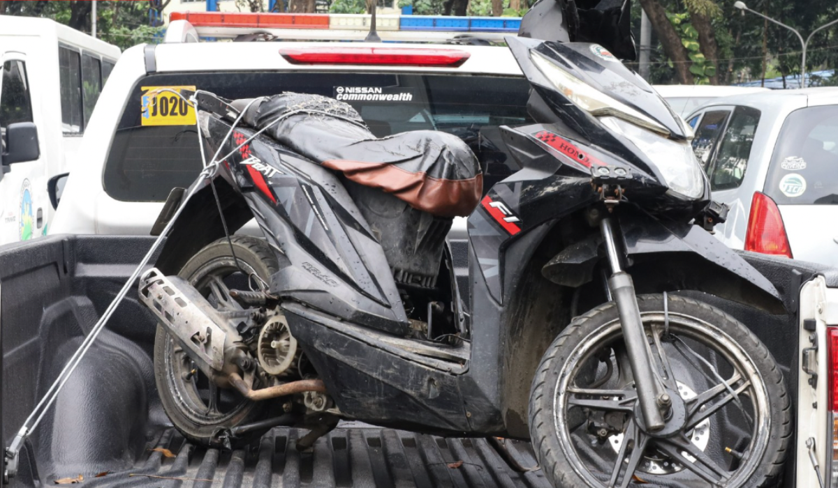 LTO impounds motorcycle in ‘Superman stunt,’ revokes driver’s license