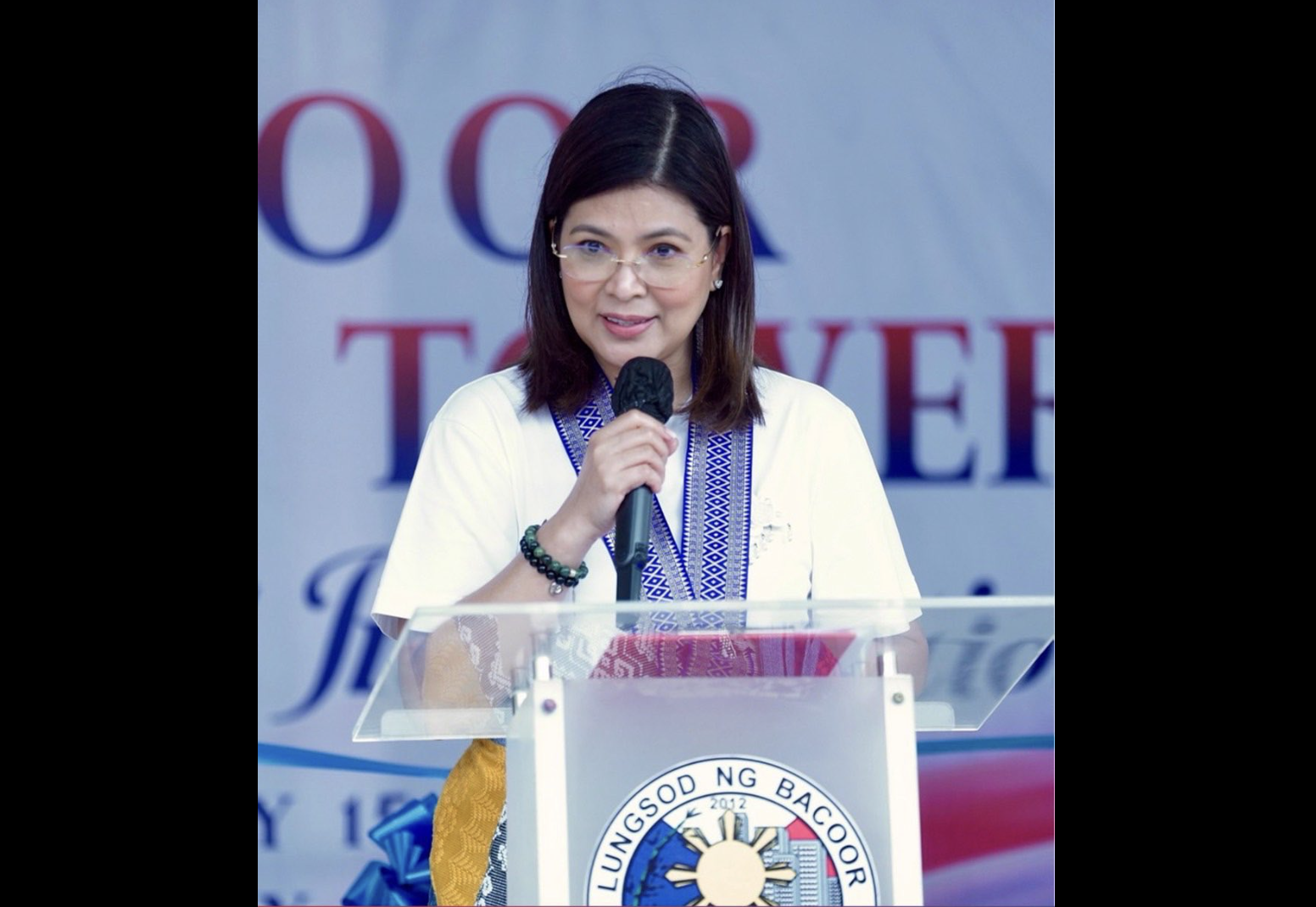 Solon proposes oversight body to make social media safer for families