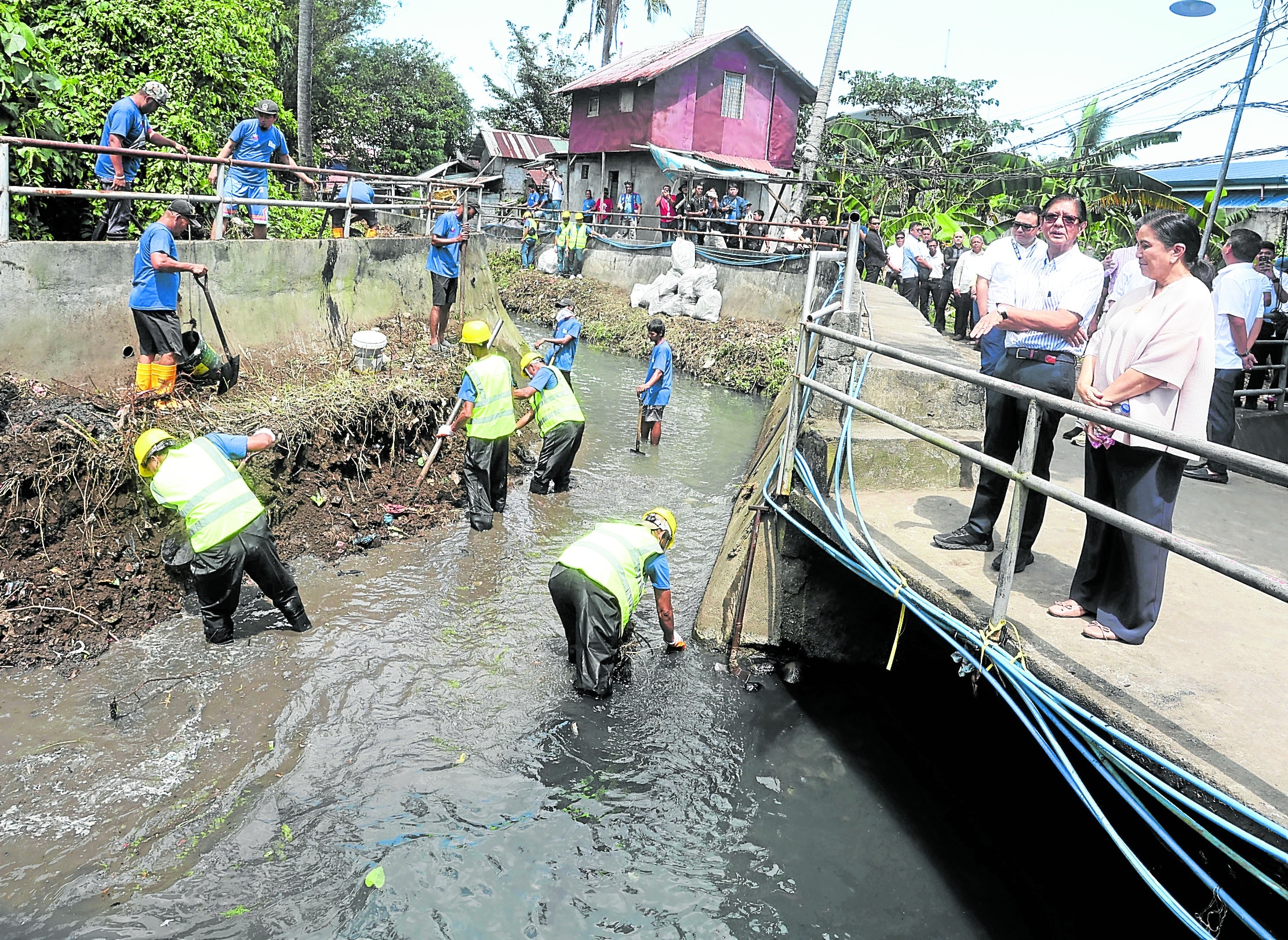 Marcos-Robredo meet: ‘No politics,’ loaded optics