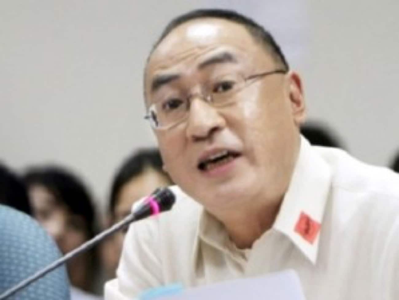 Pampanga court junks estafa case vs realtor Delfin Lee, 4 others