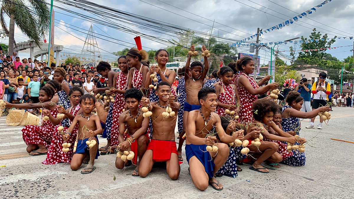 Zambales town honors farmers at Singkamas Fest