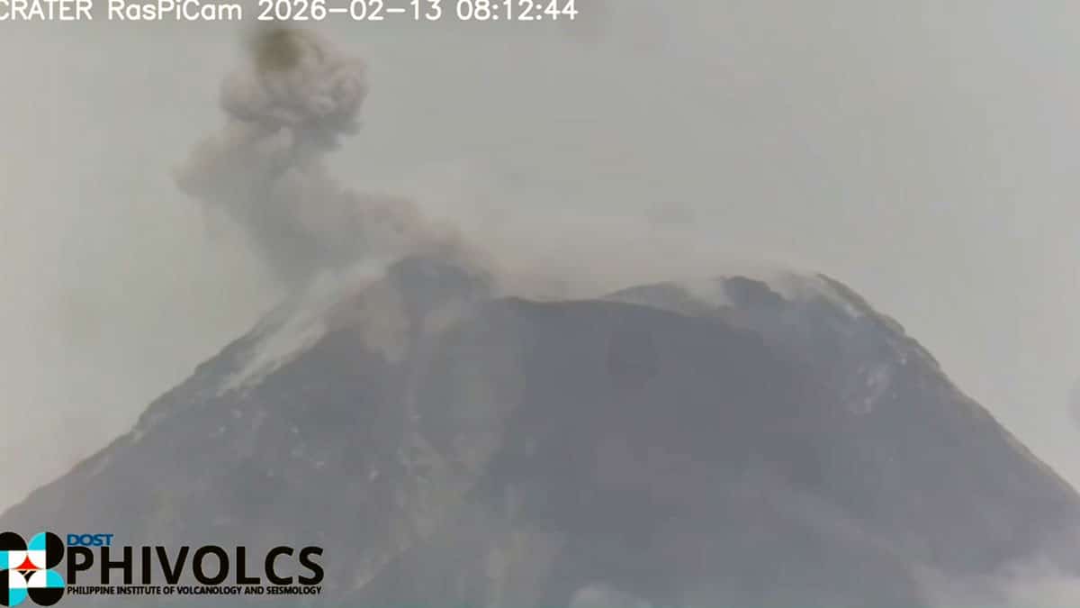 Mayon, Kanlaon spew volcanic ash