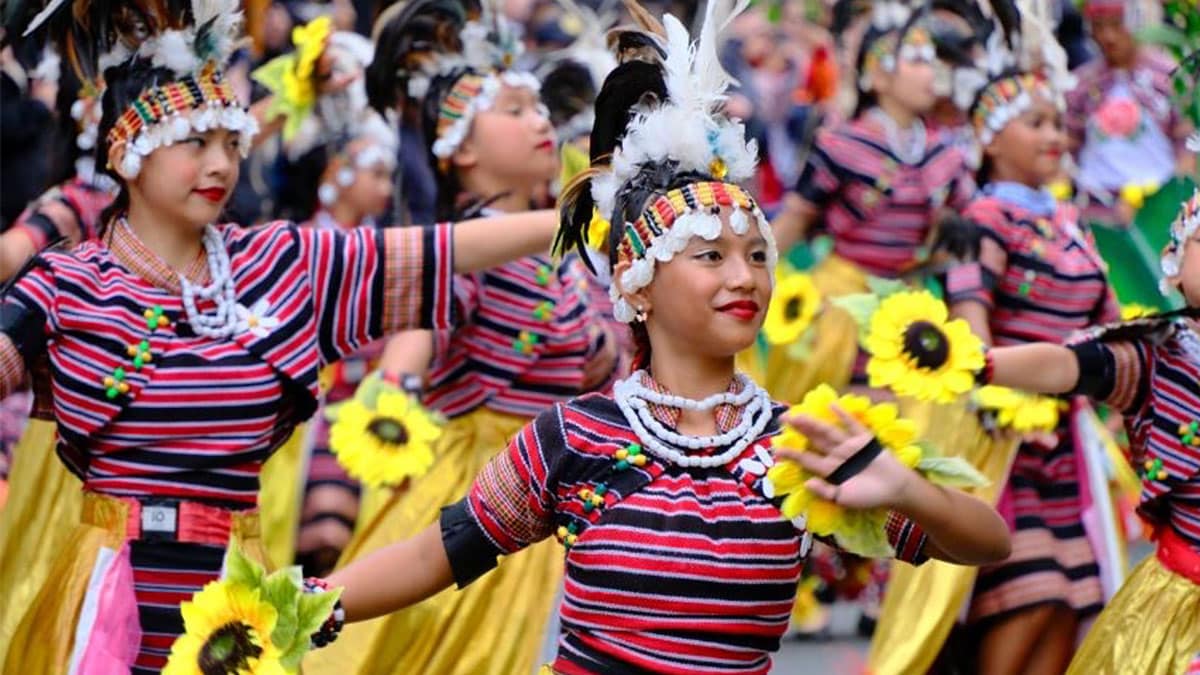 In Baguio, students lead opening of Panagbenga