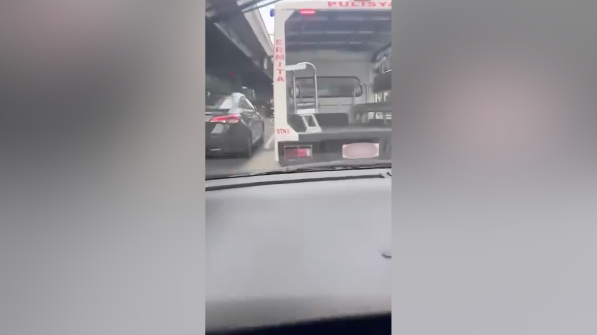 2 Manila cops relieved for allegedly blocking driver, cite âcar troublesâ