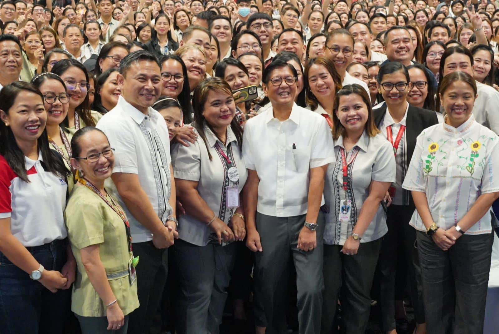 Marcos administration promotes 2,900 NCR teachers under career reforms