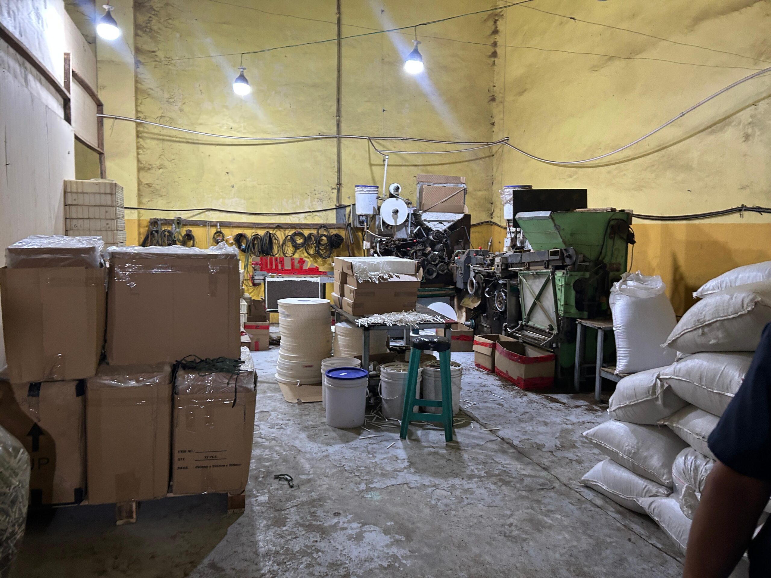 6 Chinese nabbed in ‘inhumane, illegal’ Pampanga cigarette factory