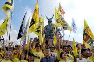 featured image right top story