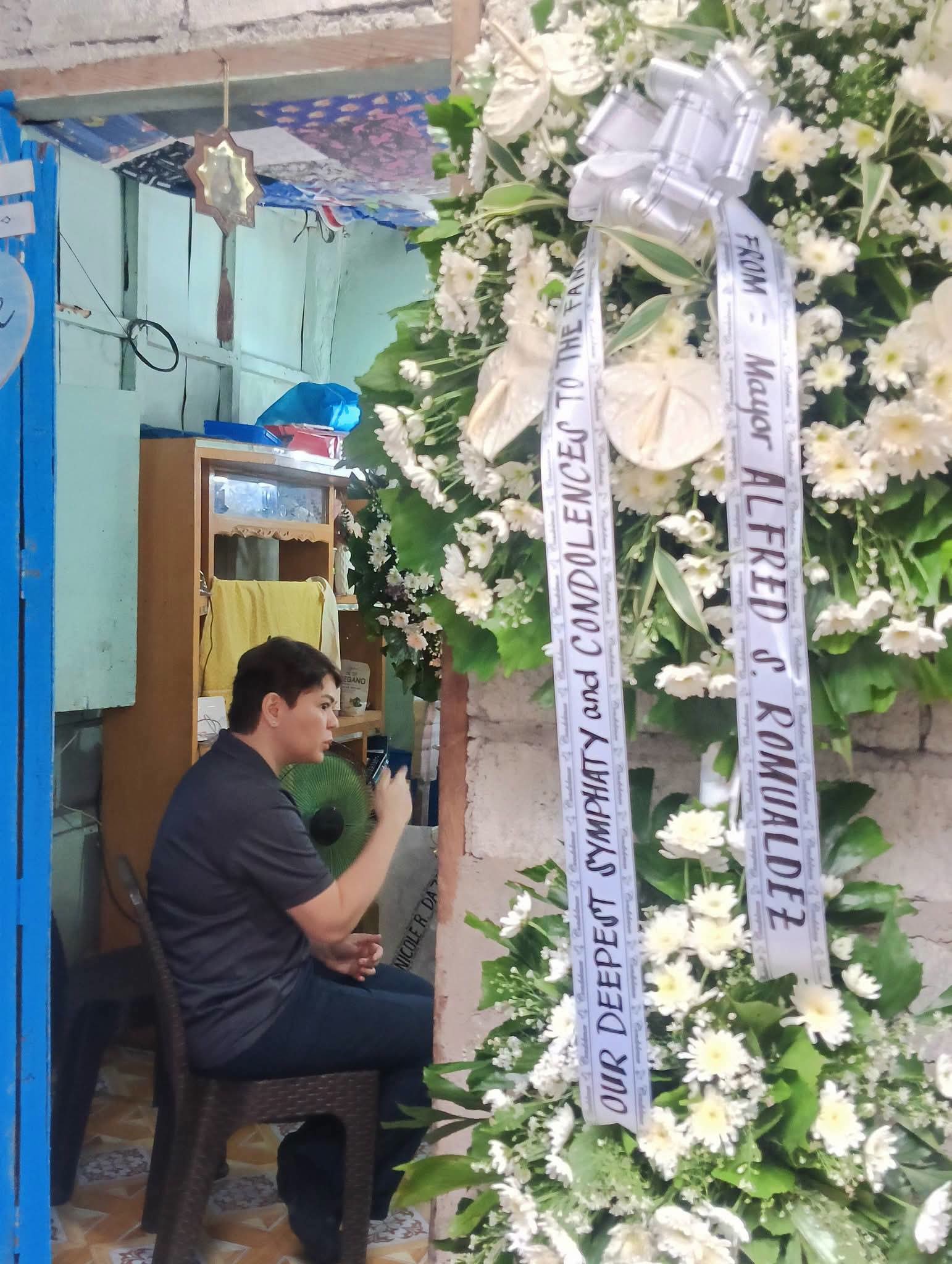 VP Duterte visits wake of student killed in Tacloban shooting