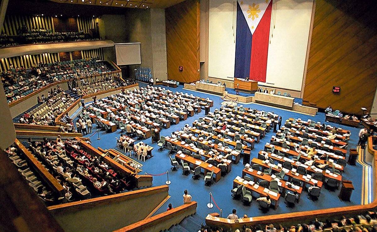 The House of Representatives on Monday approved on second reading a bill renewing the Philippine Airlines’ (PAL) legislative franchise for 50 years, ahead of its expiry in 2028.